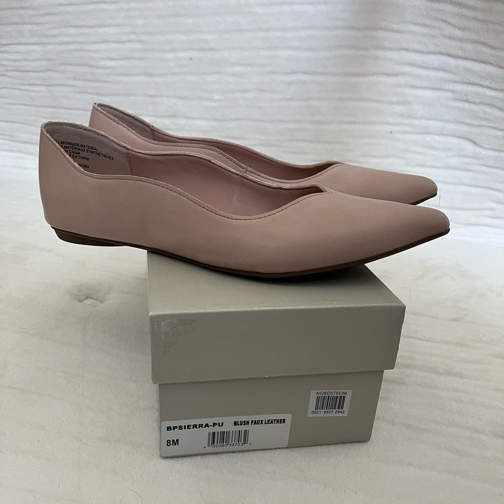 Nordstrom BP blush pink pointy toe flats. Size 8.